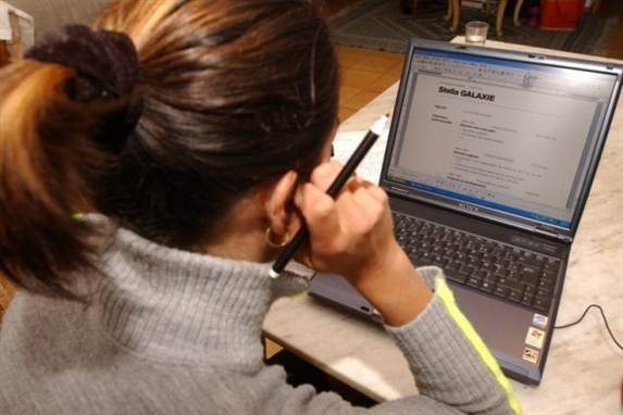 117.000 er officielt registret som ledige, men det tal er alt for lavt, for det dækker kun folk på dagpenge eller kontanthjælp.