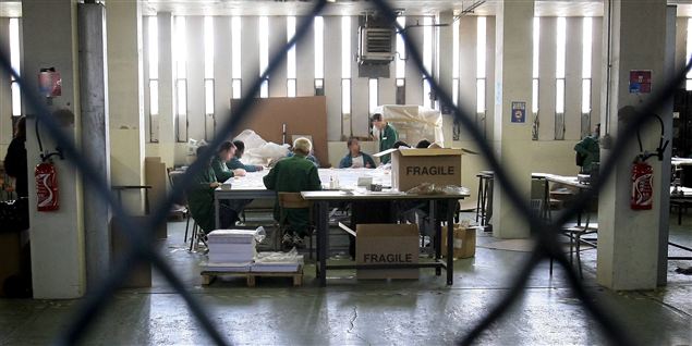 Sædelighedsforbrydere er oprørte over at de skal pakke trusser