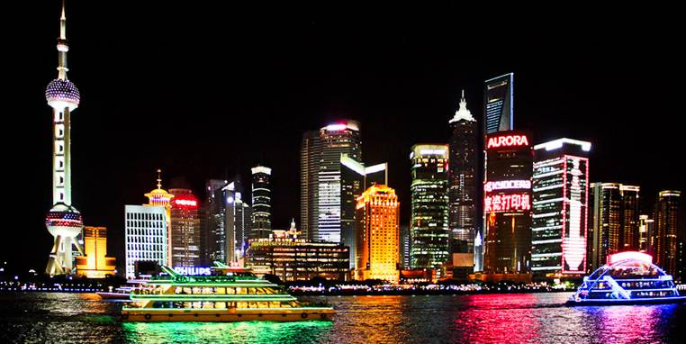 Indtil for nylig var Kinans handelsby Shanghai et sted i et fattigt land. Tiderne skifter.
