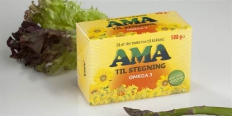 Margarine, smør og olie er nogle af de produkter, der bliver ramt hårdest af den nye fedtafgift. Dermed stiger prisen bl.a. AMA-margarine, som man producerer på Dragsbæk Margarinefabrik.