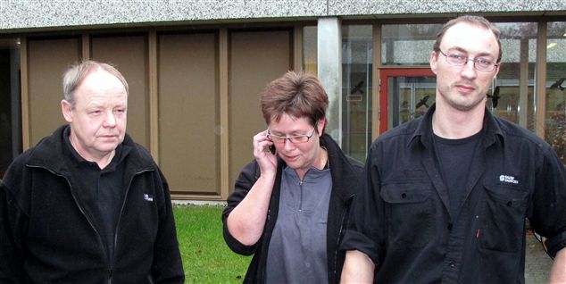 Da Allan Andersen (tv),  Said Lemkuhl og Risa Andersen blev fyret fra SauerDanfoss i Sønderjylland, blev tillidsfolkene ikke hørt. Produktionen flyttede til Polen - og stod ikke til diskussion.