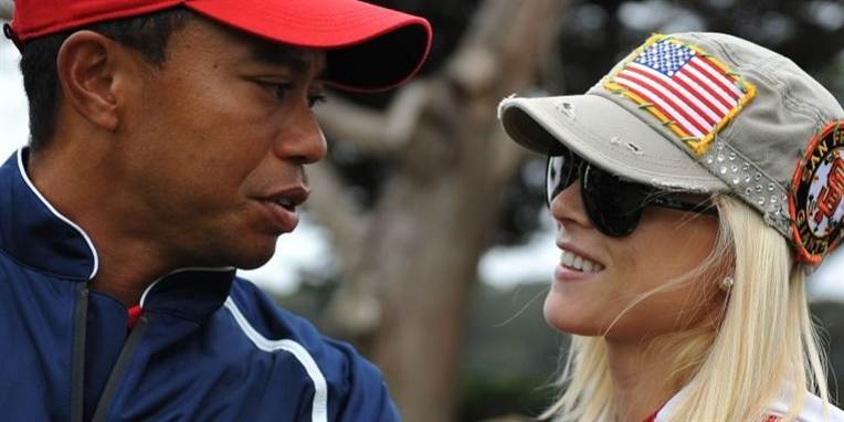 Tiger Woods og Elin holdt en hel dag uden skænderier.