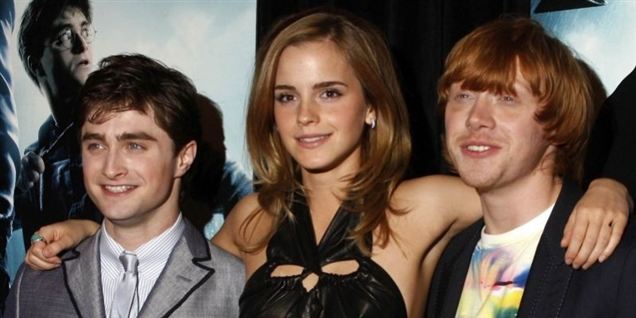 Harry Potters gode navn og rygte skal ikke kædes sammen med ting, der hører hjemme under dynen, mener Warner Brothers.