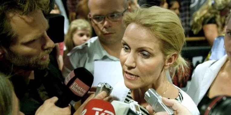 Helle Thorning-Schmidt i fuld gang med krisehåndtering, og den har hun klaret godt mener eksperter