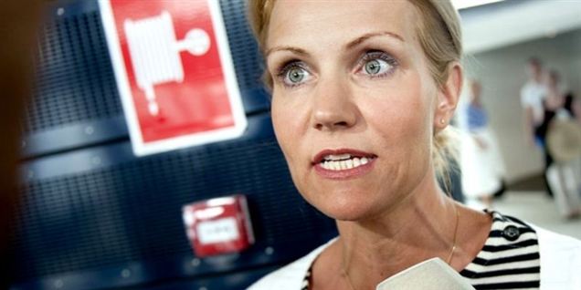 Helle Thorning-Schmidt udtaler sig, da hun kommer hjem fra ferie om sin skattesag.