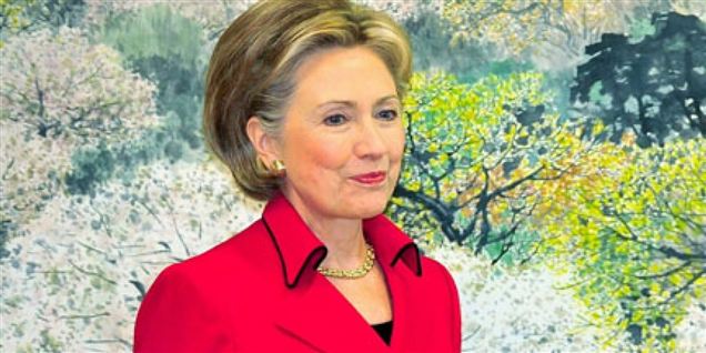65-årige Hillary Clinton fik hjernerystelsen, som nu har ledt til en blodprop, da hun besvimede og slog hovedet i forbindelse med en mavevirus.