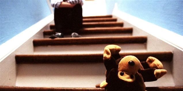 En 52-årig mand er blevet varetægtsfængslet i fire uger for et formodet seksuelt overgreb på et familiemedlem.