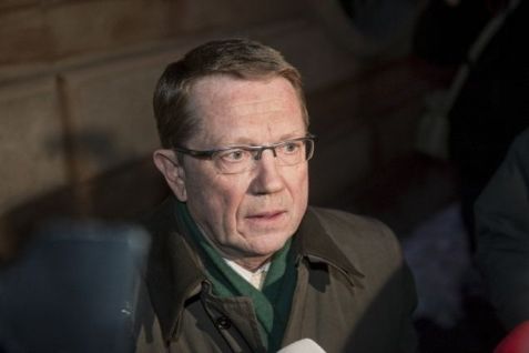 Forsvarsadvokat Jørgen Lange efter dagens domsafsigelse.
