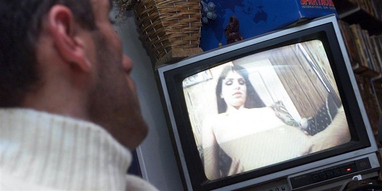 Porno er blevet utroligt lettilgængeligt, og derfor har mange mistet interessen, mener Joan Ørting.