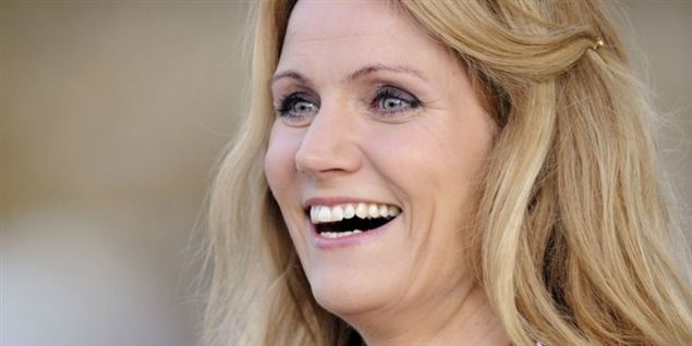 Nogle ser helst Helle Thorning-Schmidt som statsminister, mens andre hellere vil se hende uden tøj.