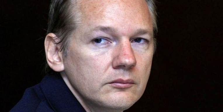 Han turde ikke bruge sine kreditkort af frygt for at blive sporet, men den sikkerhedsforanstaltning hjalp ikke australske Julian Assange.