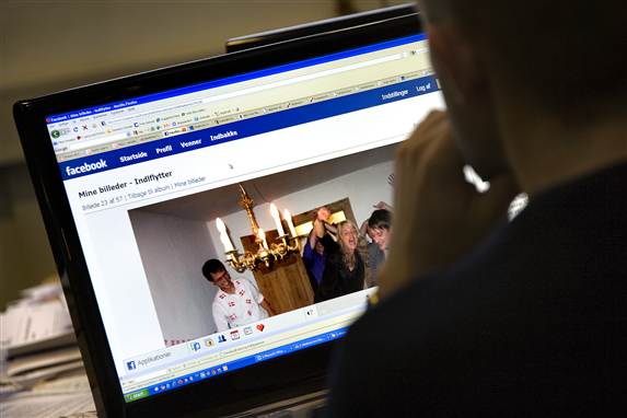 Chefer blokerer for adgangen til online-tidsrøvere som Facebook