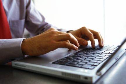 En autist bliver nu udleveret til USA, som vil sigte ham for terrorvirksomhed, efter at han i 2001 hackede sig ind i Pentagons computere.
 Foto: www.colourbox.com