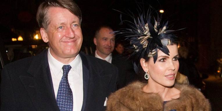 Det celebre par har i flere år været tætte venner med Frederik og Mary. Således deltog de også i de royale tvillingers barnedåb.