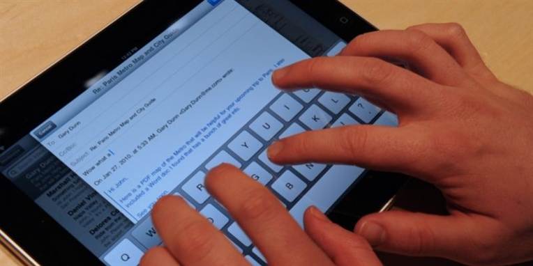 Drop iPads og dyre møbler, hvis det er dine efterlønspenge, som skal finansiere det. Sådan lyder opfordringen fra FTF.