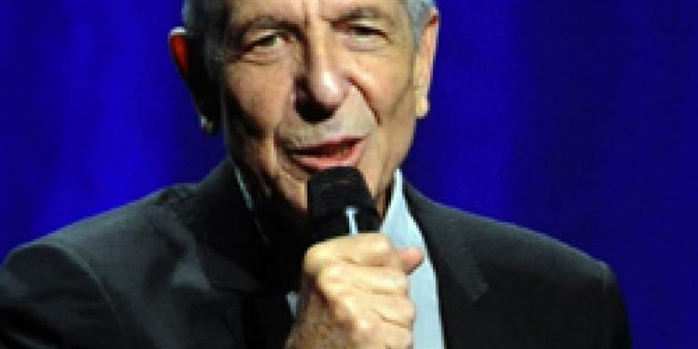 Leonard Cohen var lørdag tilbage i Danmark i forrygende form.
