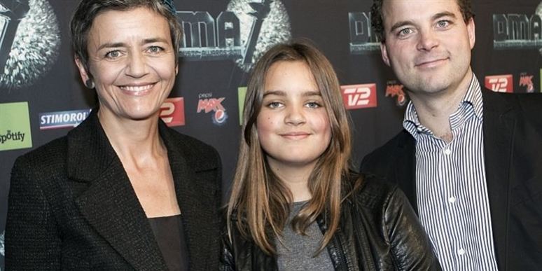 Den radikale økonomi- og indenrigsminister Margrethe Vestager havde taget uddannelsesminister Morten Østergaard med til DMA. Pigen i midten er Vestagers datter.
