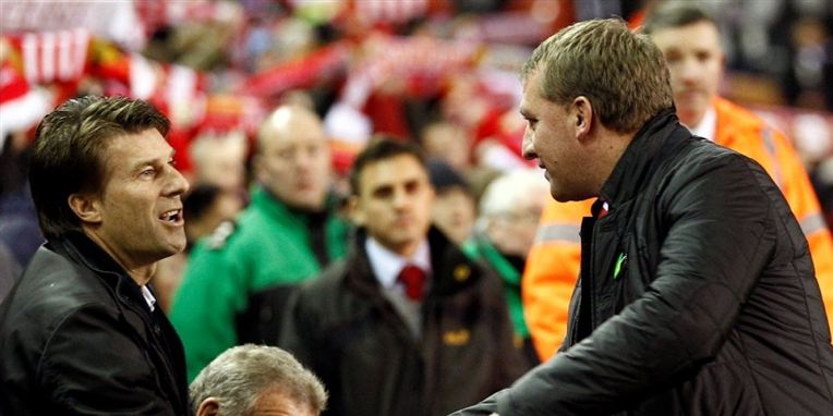 Michael Laudrup indtog Anfield. Her hilser han på Liverpool-manageren, Brendan Rodgers.