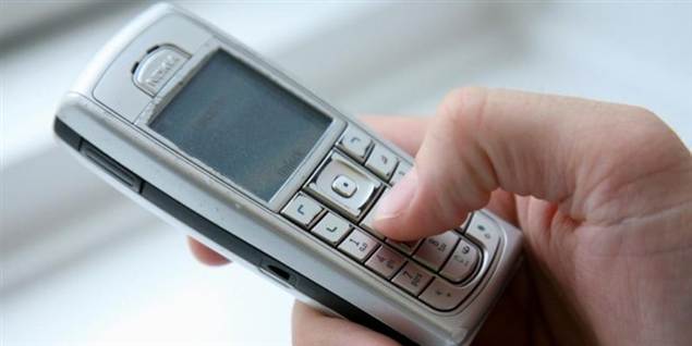En chaufføren gemte sin sms fra arbejdsgiveren. Det sikrer ham nu et halvt års løn, fordi den beviser ligebehandlingsloven er overtrådt.