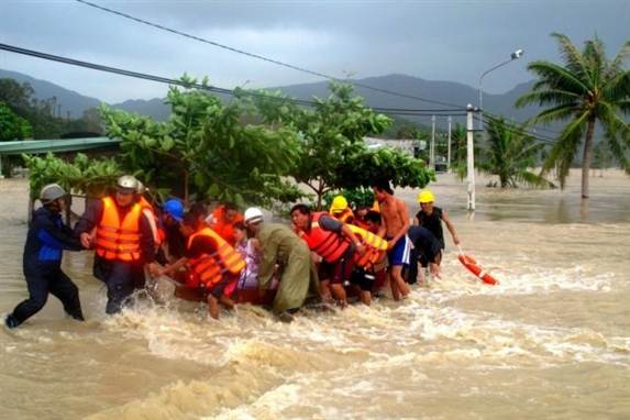 Vietnam er ramt af storm. 90 dræbt