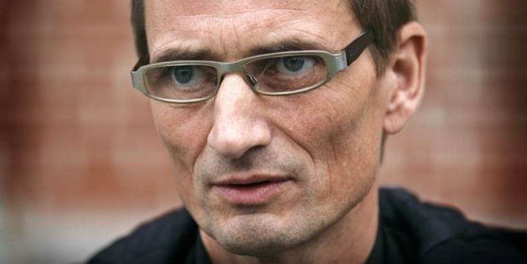 Niels Holck kan i den grad ånde lettet op.