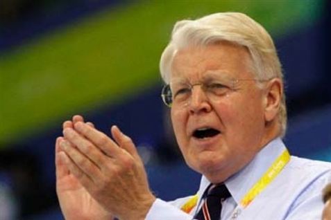 Den islandske præsident Ólafur Ragnar Grimsson mener ikke, der er grund til at klappe af de nordiske landes hjælp til den lille ø-stat.