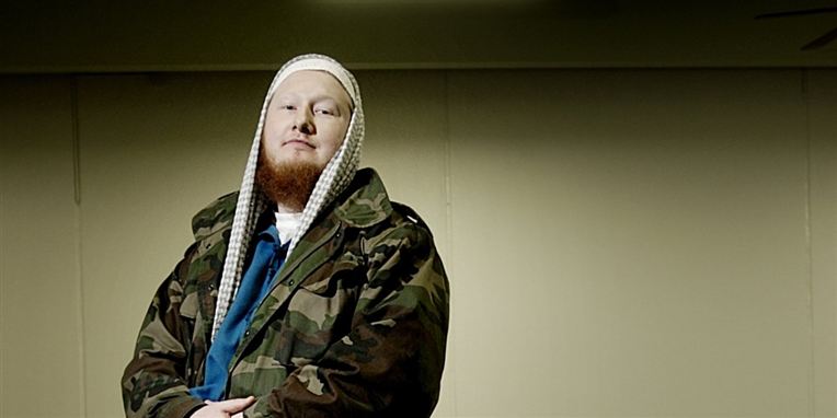 Jyllands-Posten har også berettet, at CIA betalte Morten Storm en kvart million dollar i kontanter, da han havde skaffet en kone til al-Awlaki.