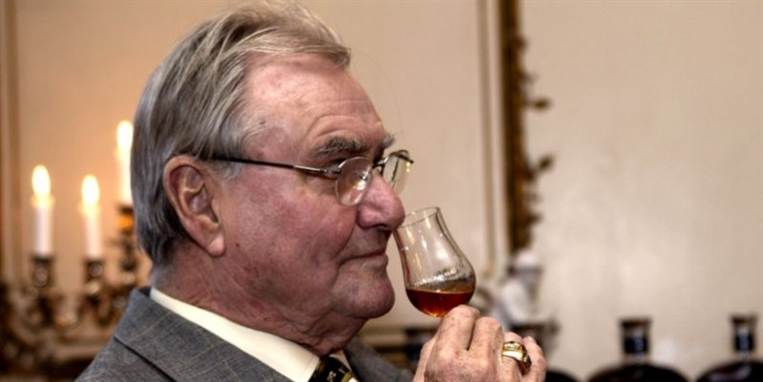 Prins Henrik er en levemand med sans for livets behagelige sider, og heri kan mange christanitter måske genkende en del af deres egen livsfilosofi.