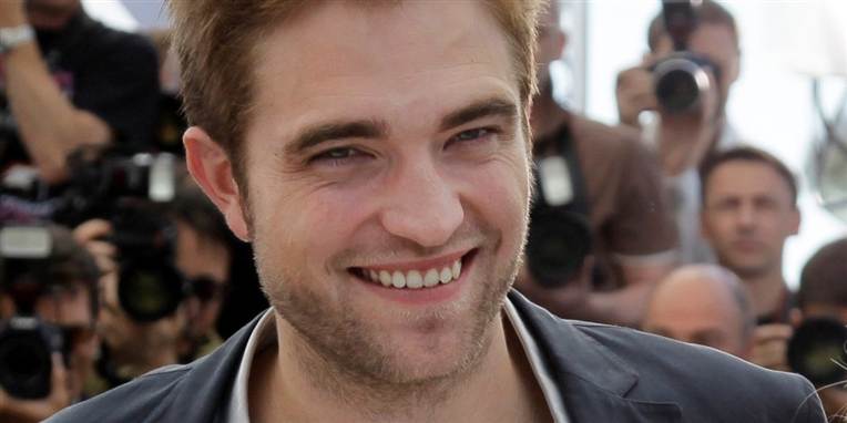 Måske er bliver fremtidens James Bond en 20 år ældre udgave af den hotte Twilight-stjerne Robert Pattinson.