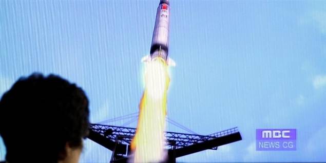 o Nord Korea vil blive ved med at opsende såkaldte satellitter 'en efter en'.