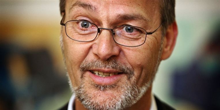 Den afgående minister Ole Sohn kan grine hele vejen ned til banken. Den korte ministertid, der kun blev lidt mere end et år, gør ham til millionær.