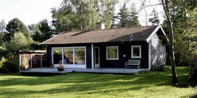 Sommerhuse bliver især bestilt i januar og efter Påsken. Morten Krarup, der er direktør i TouristOnline, anbefaler, at man er ude i så god tid som muligt, for at få det sommerhus, man gerne vil have.