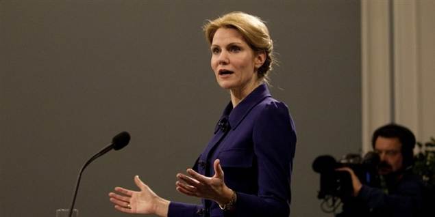 Statsminister Helle Thorning-Schmidt (S) på sit ugentlige pressemøde tirsdag i Spejlsalen på Christiansborg.