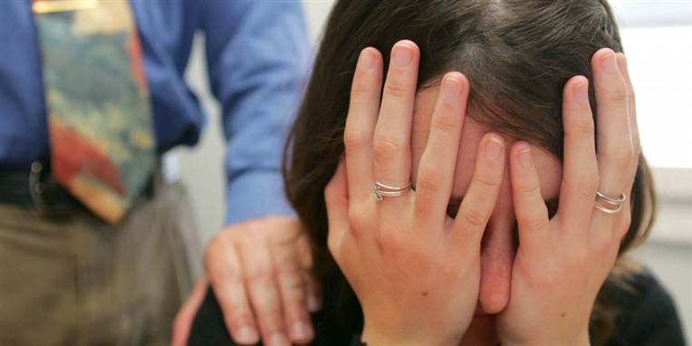 Godt 430.000 danskere har symptomer på alvorlig stress hver dag. Op mod hver fjerde sygemelding i Danmark skyldes stress, viser tal fra Stressforeningen.