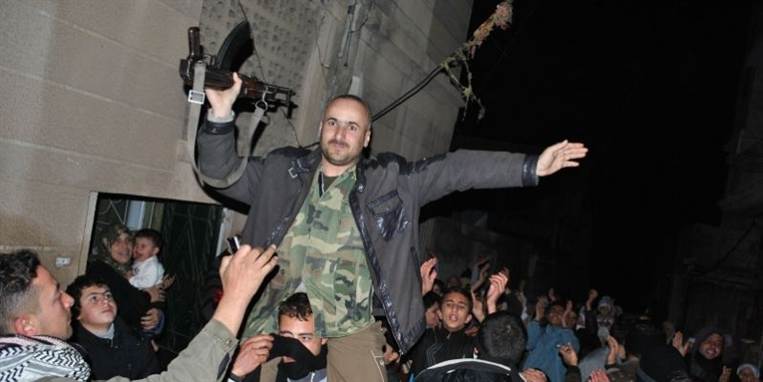 Vreden imod regimet i Syrien har ført til angreb på landets ambassader i en række lande.
