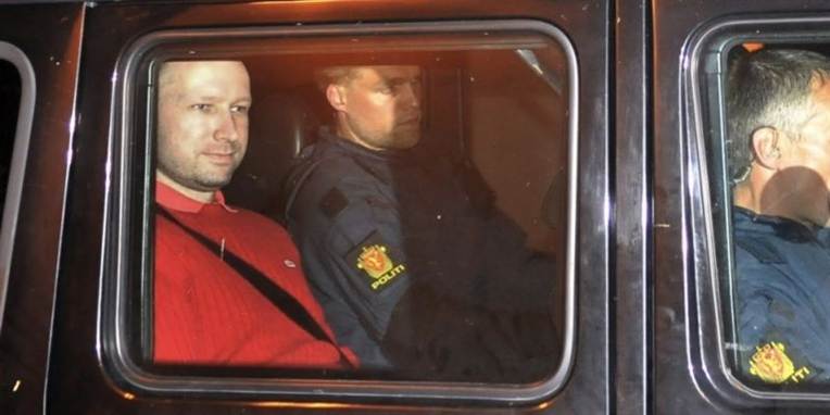 Dette foto er et af de få der er taget af Anders Behring Breivik, der har presset politiet til at lade kameraet ligge.