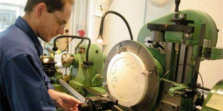 Kan lønmodtagerne bevare reallønnen, vil det være godt, lyder det fra industriens topforhandler Thorkild E. Jensen.