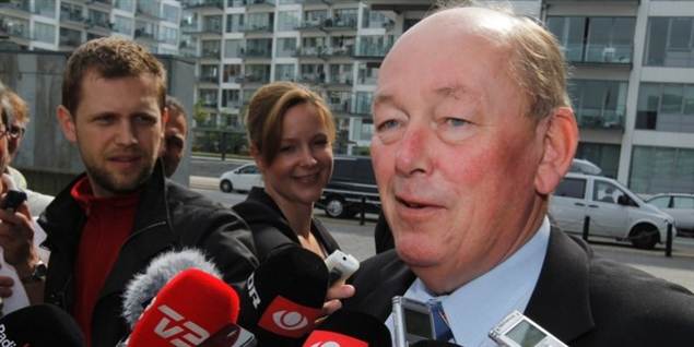 Pressen omringede Harald Børsting og krævede svar på, om en eller flere helligdage afskaffes. LO's holdning er klar: helligdage bliver.