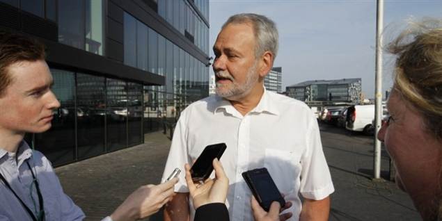- Der skal skrappe midler til, siger Dennis Kristensen, formand for FOA, til TV2 Nyhederne.