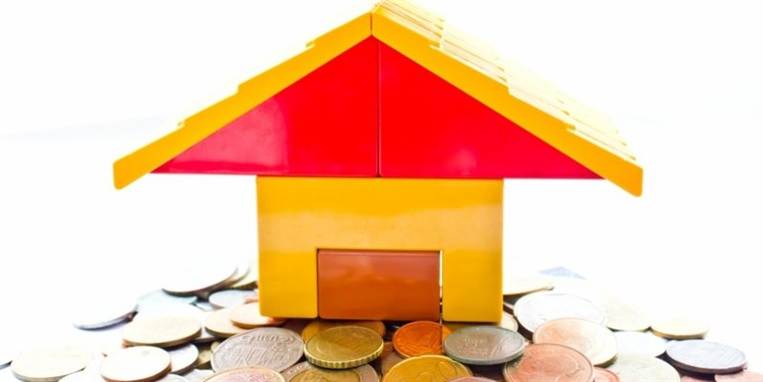 Der er tale om en stigning på fire procent, oplyser banken Nordea, der samtidig advarer mod at tolke på tal for den enkelte måned.