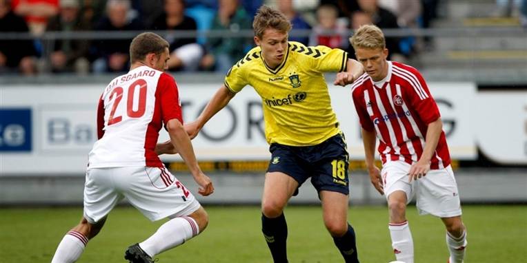 Agger skal forsøge at sparke den jyske klub i Superligaen.