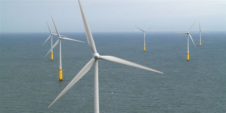 Dong Energys tidsplan lød på at bygge parken i 2015 - men energigiganten må nu revurdere planen.