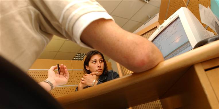 Flere arbejdsløse forklarer, at de vælger at snyde med virksomhedspraktikken for at få fred til at søge de job, de egentlig helst vil have.