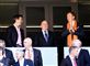 kronprins frederik står på tribune på fodboldstadion
