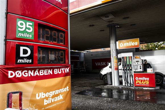 Benzinpriser fortsætter Så meget benzin - Avisen.dk