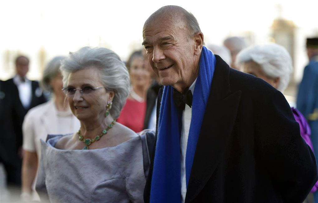 Jesper Bruun Rasmussen og hustruen Birthe til dronningens 75-års fødselsdag.