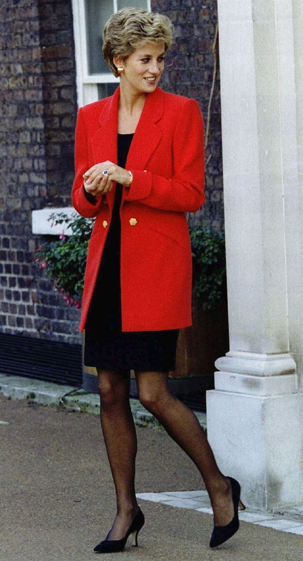 Prinsesse Diana i rødt - meget tynd