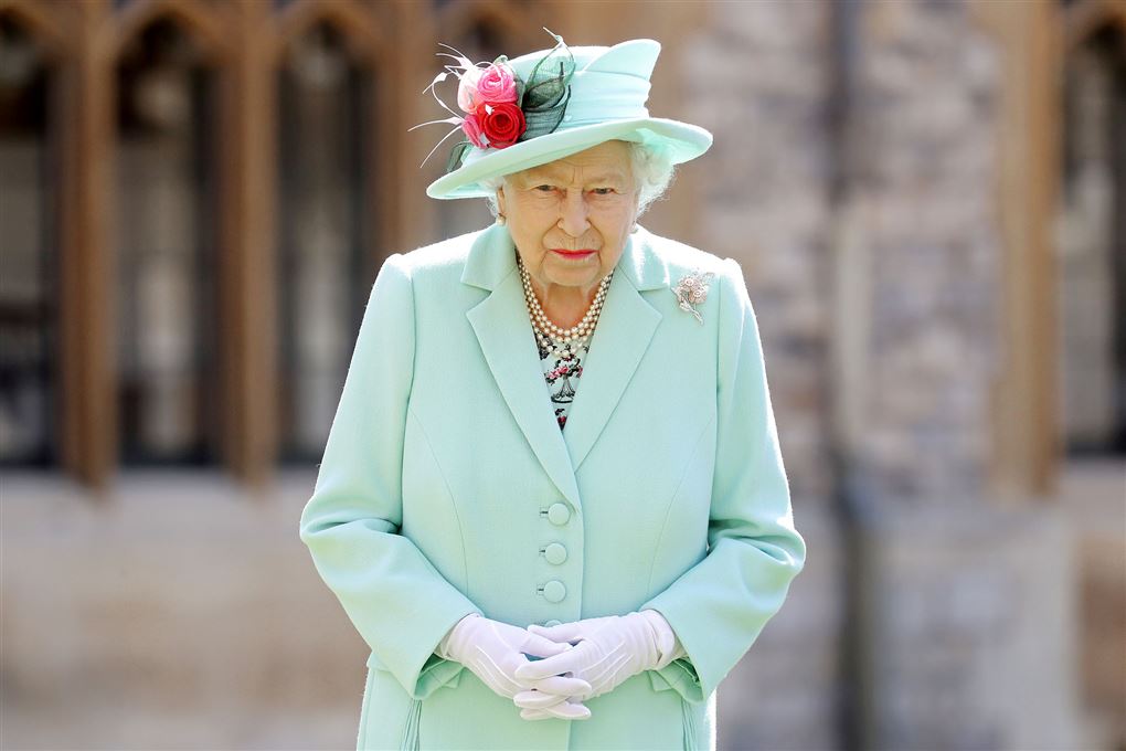 Dronning Elizabeth i grøn dragt
