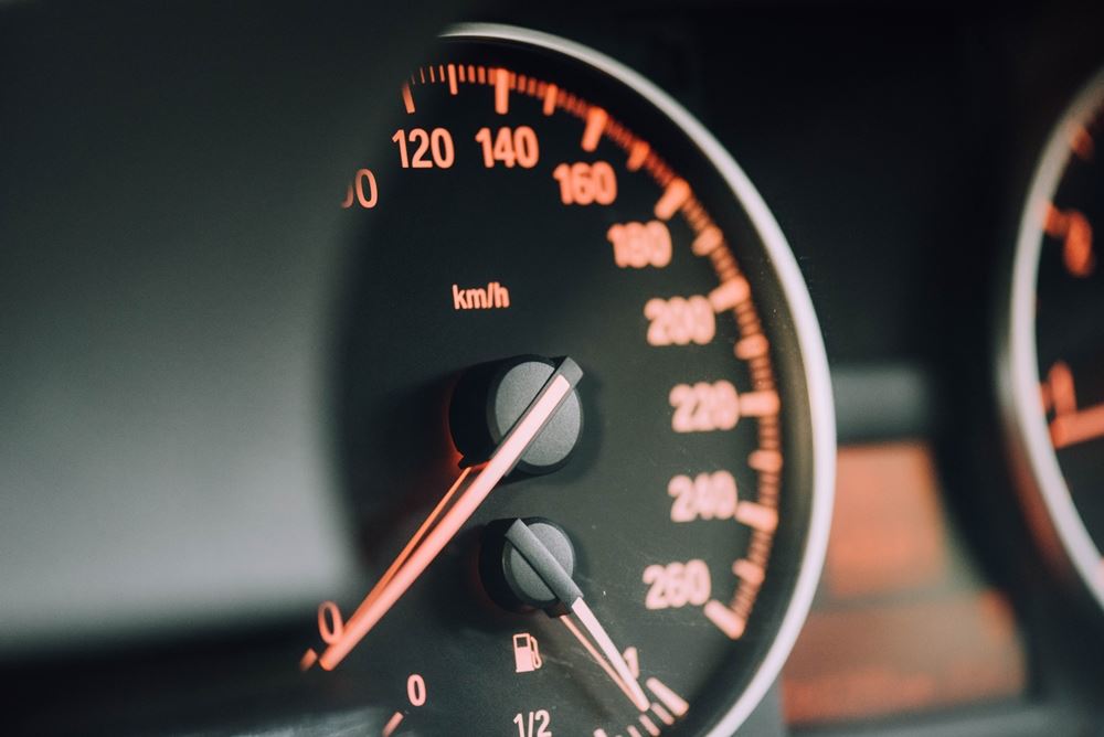 speedometer i bil