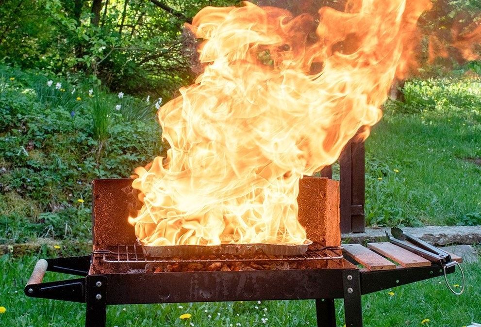 grill med flammer 